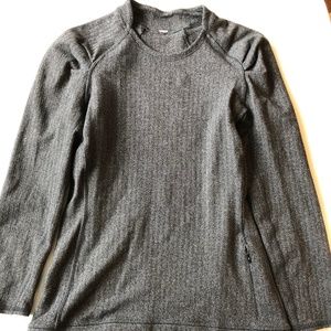 Lululemon charcoal grey long sleeve shirt